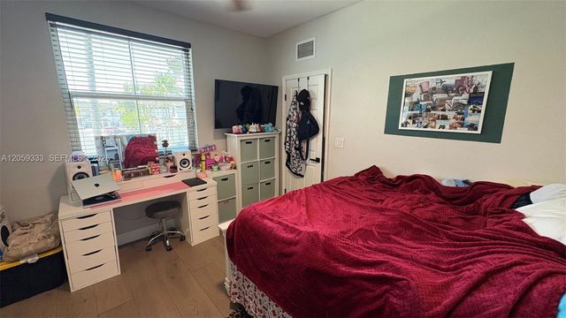 11623 NW 78th St, Doral, FL 33178