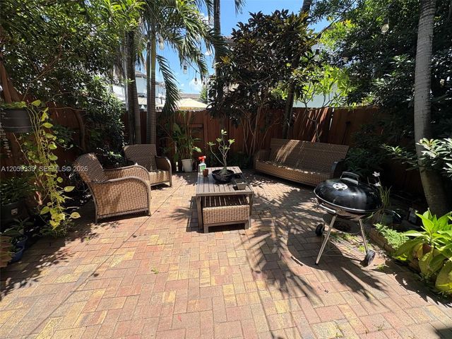 11623 NW 78th St, Doral, FL 33178
