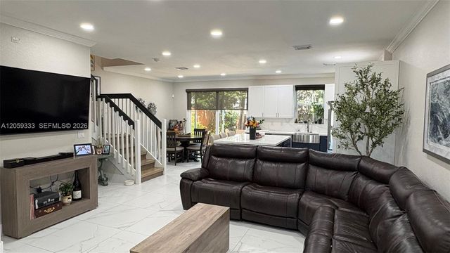 11623 NW 78th St, Doral, FL 33178