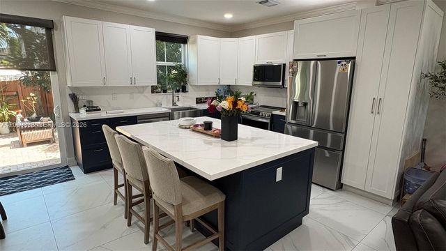 11623 NW 78th St, Doral, FL 33178