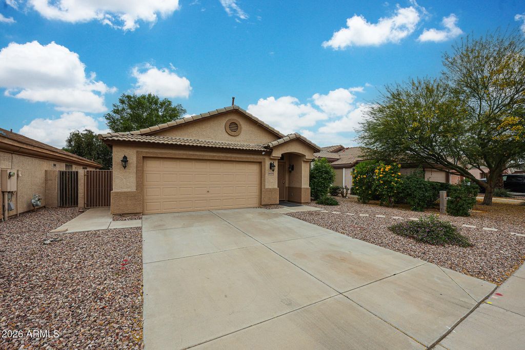 10379 W TONOPAH Drive, Peoria, AZ 85382 — photo 2