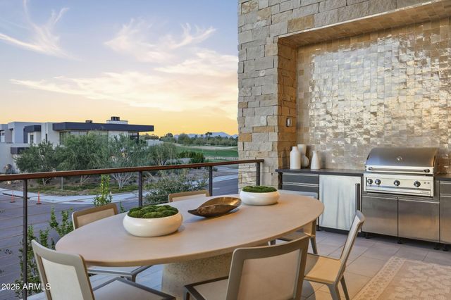 6311 E Phoenician Boulevard 20, Scottsdale, AZ 85251