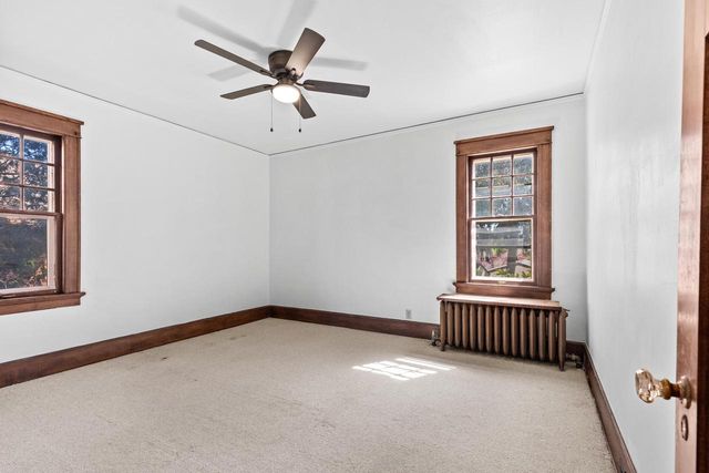 3132 New York AVENUE, Milwaukee, WI 53207