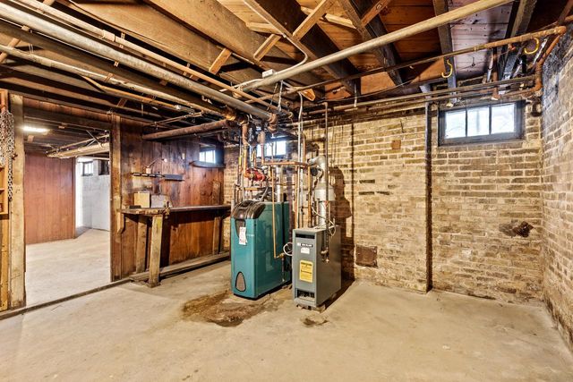 3132 New York AVENUE, Milwaukee, WI 53207