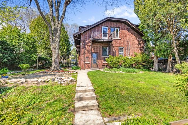 3132 New York AVENUE, Milwaukee, WI 53207
