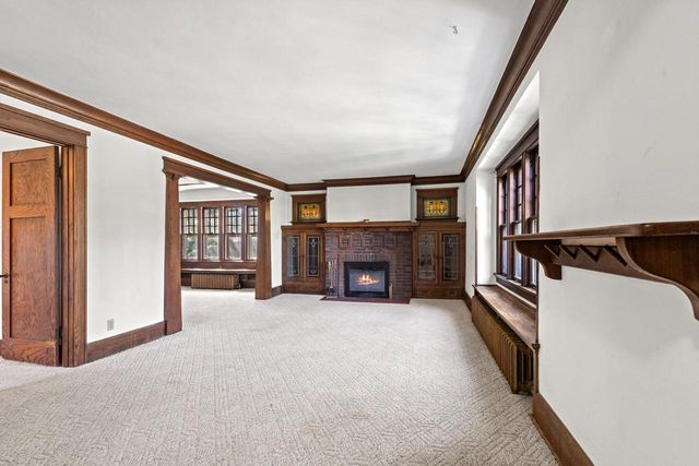 3132 New York AVENUE, Milwaukee, WI 53207