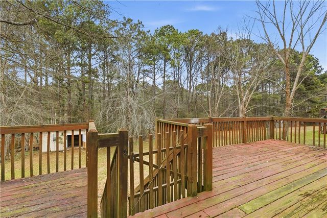 3730 Glen Ian Drive, Loganville, GA 30052