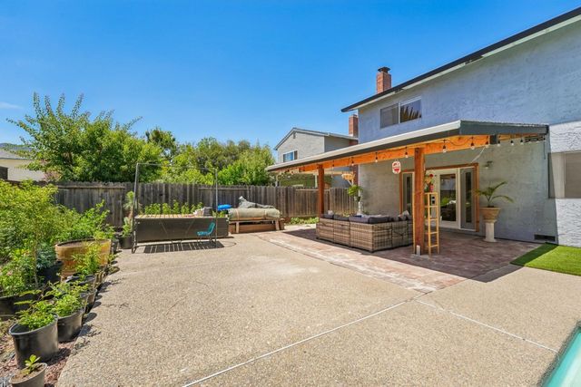 760 W 9th Street, Gilroy, CA 95020