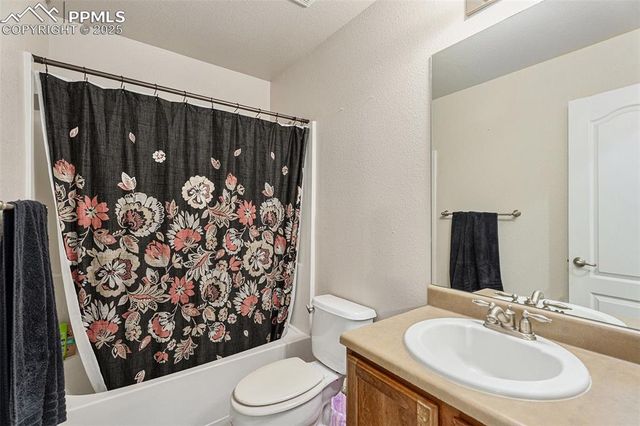 618 Cowboy Way, Canon City, CO 81212