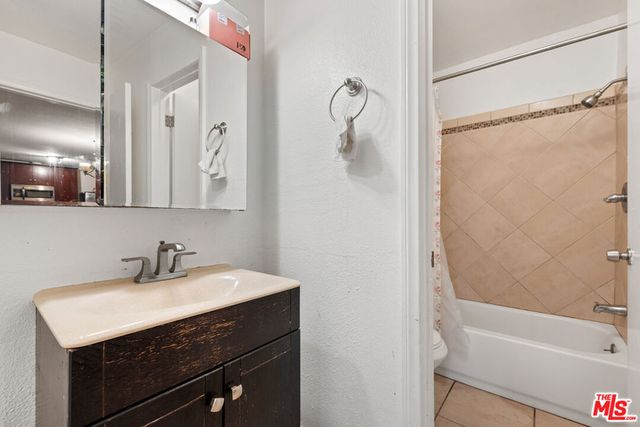 550 W Regent Street 124, Inglewood, CA 90301