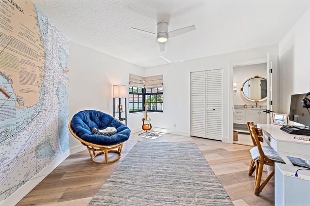 2583 La Cristal Circle, Palm Beach Gardens, FL 33410