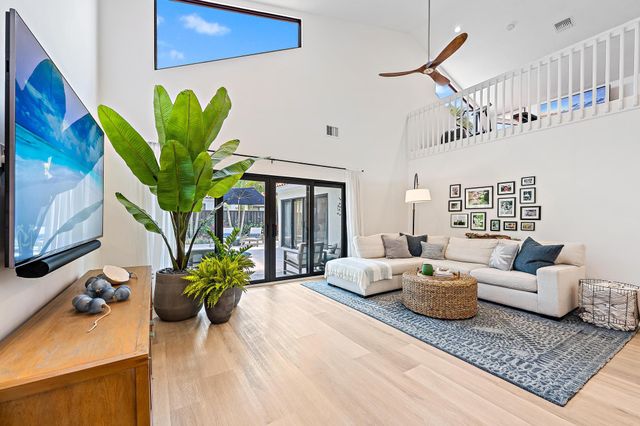 2583 La Cristal Circle, Palm Beach Gardens, FL 33410