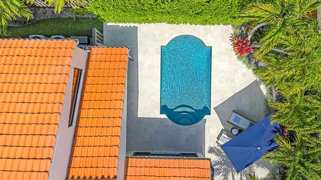 2583 La Cristal Circle, Palm Beach Gardens, FL 33410