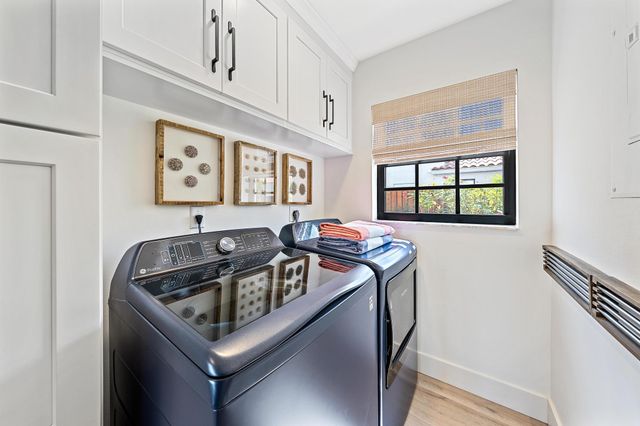 2583 La Cristal Circle, Palm Beach Gardens, FL 33410