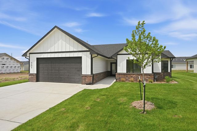 502 E Elmwood St, Park City, KS 67147
