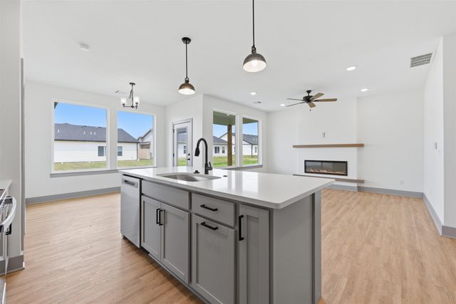 502 E Elmwood St, Park City, KS 67147