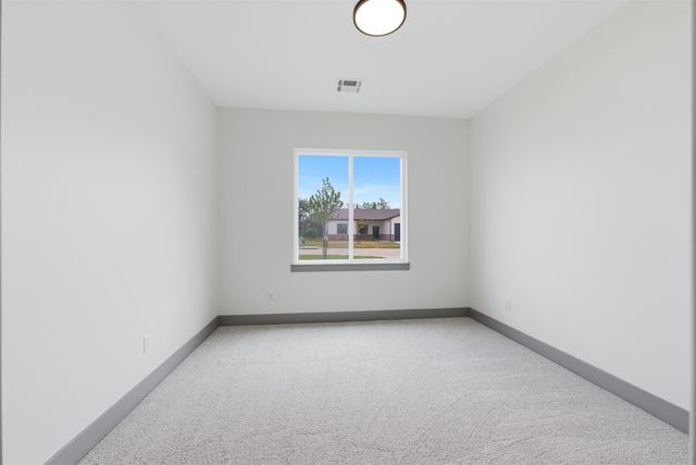 502 E Elmwood St, Park City, KS 67147