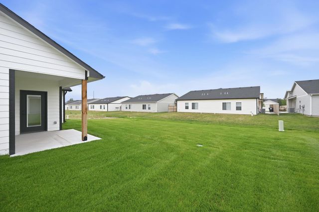 502 E Elmwood St, Park City, KS 67147
