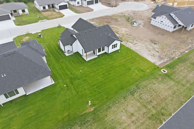 502 E Elmwood St, Park City, KS 67147
