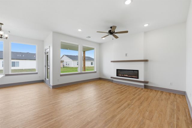 502 E Elmwood St, Park City, KS 67147