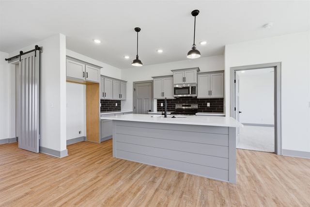 502 E Elmwood St, Park City, KS 67147