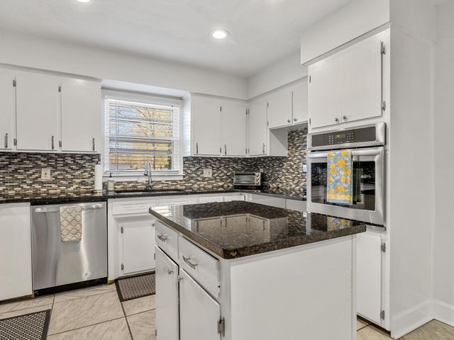 142 Woodhaven Drive, Spartanburg, SC 29307