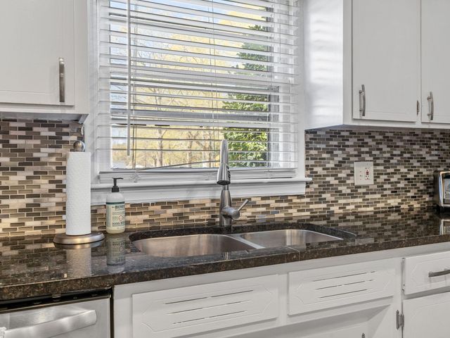 142 Woodhaven Drive, Spartanburg, SC 29307