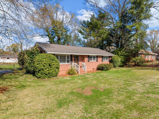 142 Woodhaven Drive, Spartanburg, SC 29307