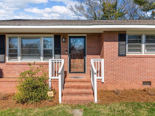 142 Woodhaven Drive, Spartanburg, SC 29307