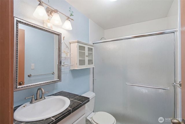 1806 Northwood Court NE, Tacoma, WA 98422
