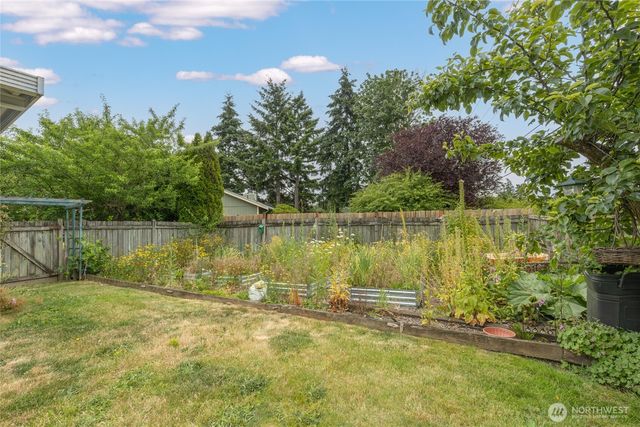 1806 Northwood Court NE, Tacoma, WA 98422