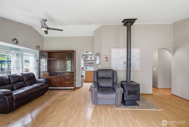 1806 Northwood Court NE, Tacoma, WA 98422