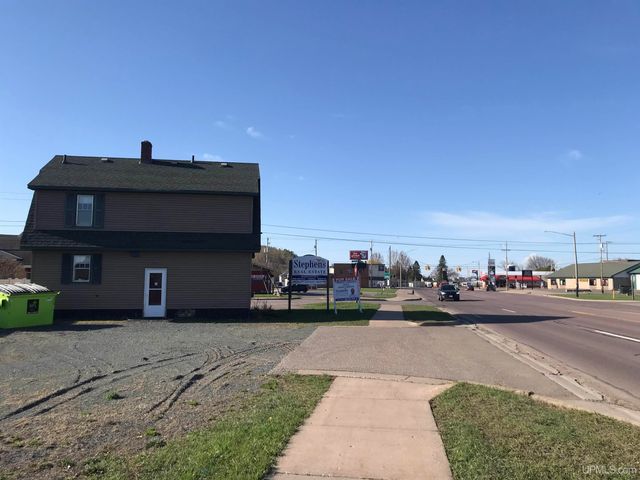 212 E Margaret Street, Iron Mountain, MI 49801