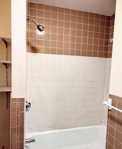 35 Clifton St. 35, Cambridge, MA 02140