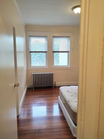 35 Clifton St. 35, Cambridge, MA 02140