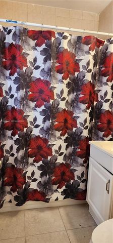 1025 NW 3rd Ave 1, Fort Lauderdale, FL 33311