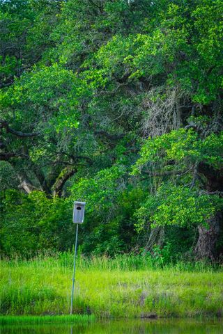 4727 County Road 19, Hallettsville, TX 77442