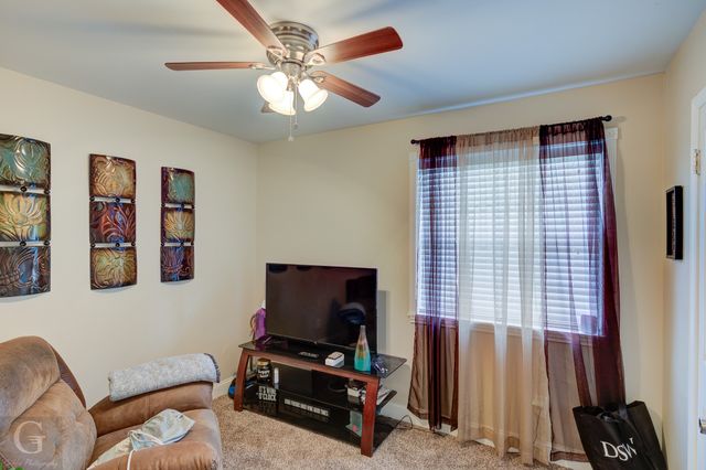 3511 Orleans Court, Bossier City, LA 71112