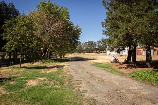 5880 Sunset Boulevard West, Roseville, CA 95747