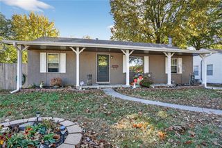 1213 E Fredrickson Drive, Olathe, KS 66061