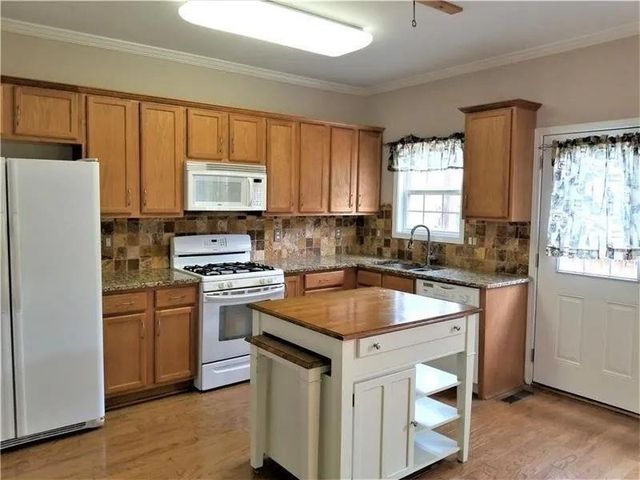 251 Derby Court, Acworth, GA 30102