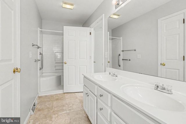 470 OAK LN, Palmyra, PA 17078