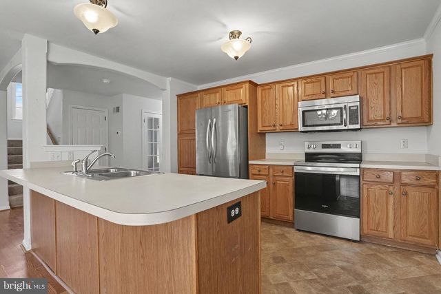 470 OAK LN, Palmyra, PA 17078