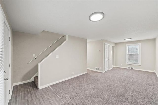 5205 E 41st Street, Kansas City, MO 64130