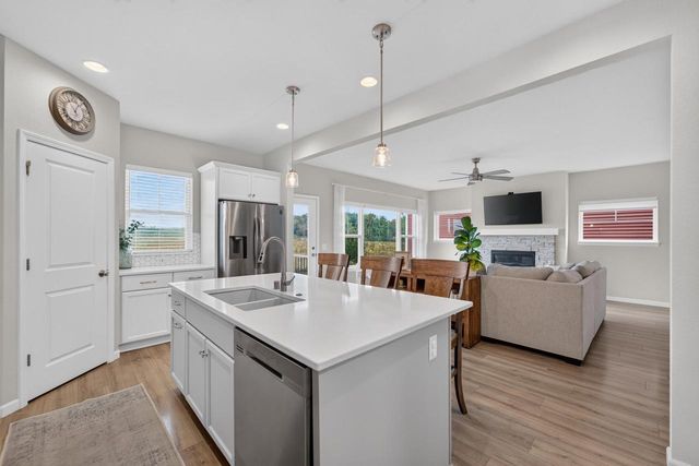 2806 Radicchio Drive, Fitchburg, WI 53711