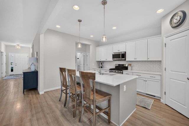 2806 Radicchio Drive, Fitchburg, WI 53711