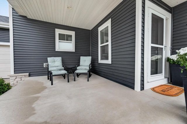 2806 Radicchio Drive, Fitchburg, WI 53711