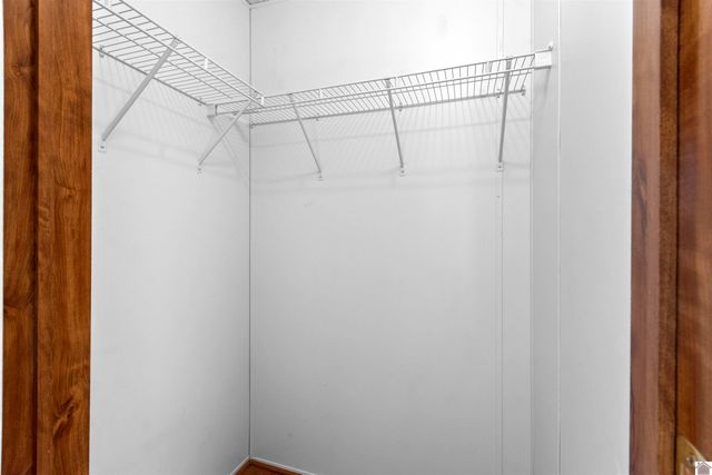 408 Shoreline Dr., New Concord, KY 42076