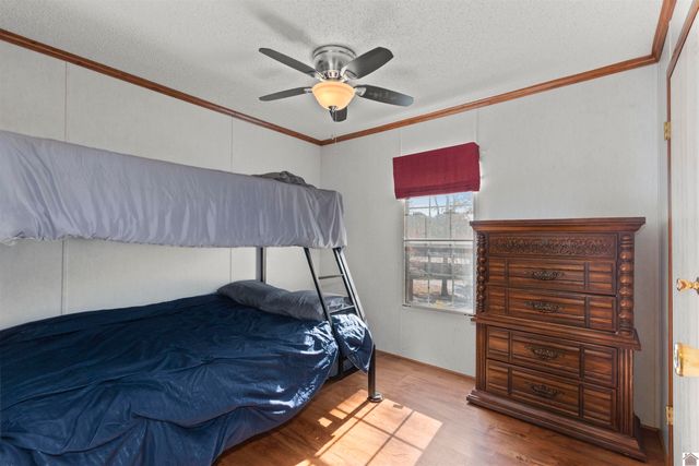 408 Shoreline Dr., New Concord, KY 42076