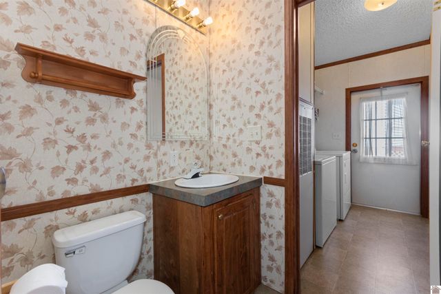 408 Shoreline Dr., New Concord, KY 42076